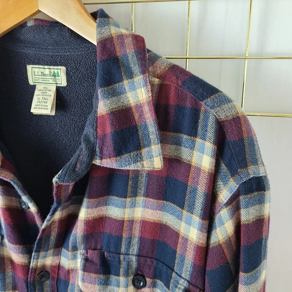 L.L. Bean Blue Plaid Heavyweight Fleece Lined Chore Shirt Jacket Shacket - Picture 5 of 12